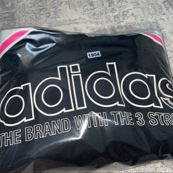 🚨 3 for $25 - ADIDAS Legacy Cropped Hoodie - Picture 13 of 13